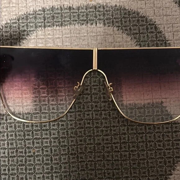Oversized Versace Women's Gold and Black Sunglasses - Picture 4 of 9